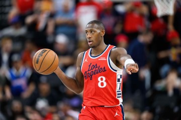 开云体育网址最新-克里斯·邓恩：我们必须打得更有紧迫感 开拓者比我们打得更拼